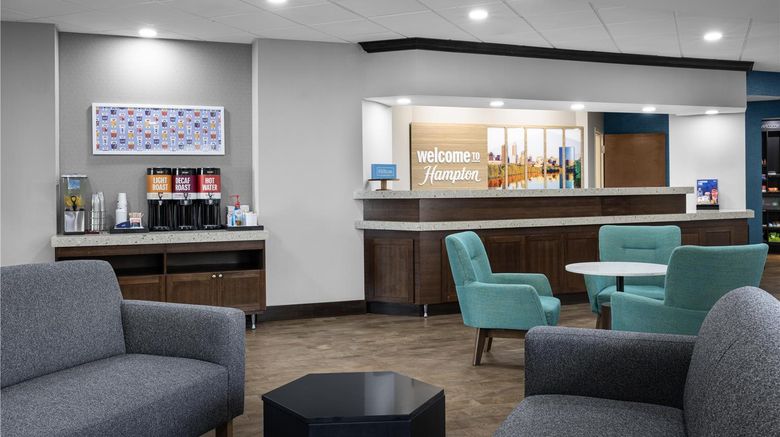 <b>Hampton Inn Terre Haute Lobby</b>. Images powered by <a href="https://iceportal.shijigroup.com/" title="IcePortal" target="_blank">IcePortal</a>.