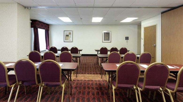 <b>Hampton Inn Houma Meeting</b>. Images powered by <a href="https://iceportal.shijigroup.com/" title="IcePortal" target="_blank">IcePortal</a>.