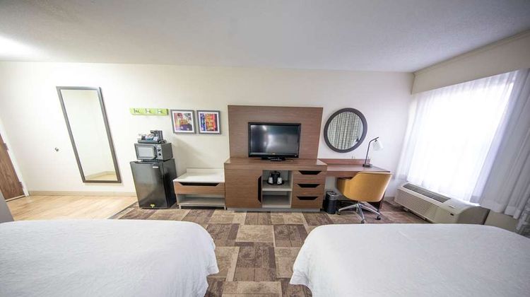 Hampton Inn Hutchinson Room