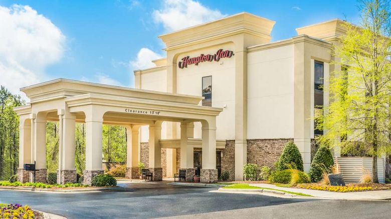<b>Hampton Inn Havelock Exterior</b>. Images powered by <a href="https://iceportal.shijigroup.com/" title="IcePortal" target="_blank">IcePortal</a>.