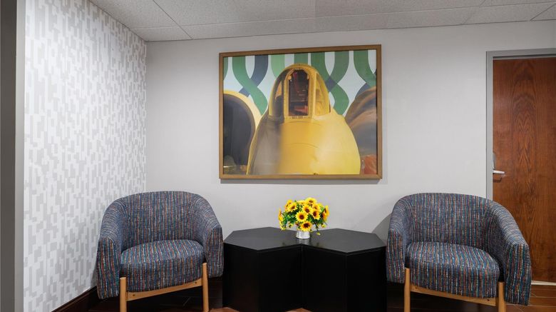 <b>Hampton Inn Havelock Lobby</b>. Images powered by <a href="https://iceportal.shijigroup.com/" title="IcePortal" target="_blank">IcePortal</a>.