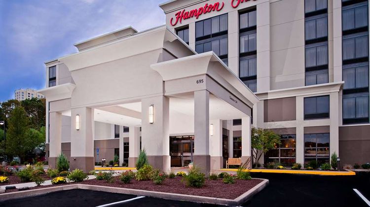 Hampton Inn Shelton Exterior