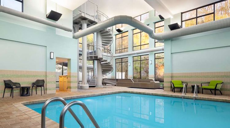 Hampton Inn Shelton Pool