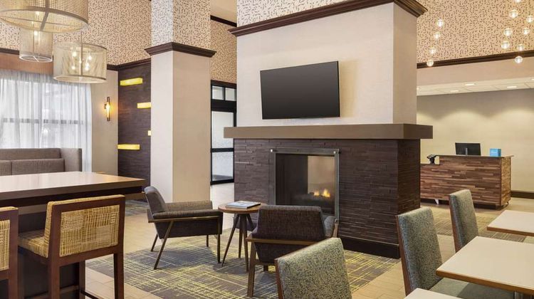 Hampton Inn Shelton Lobby