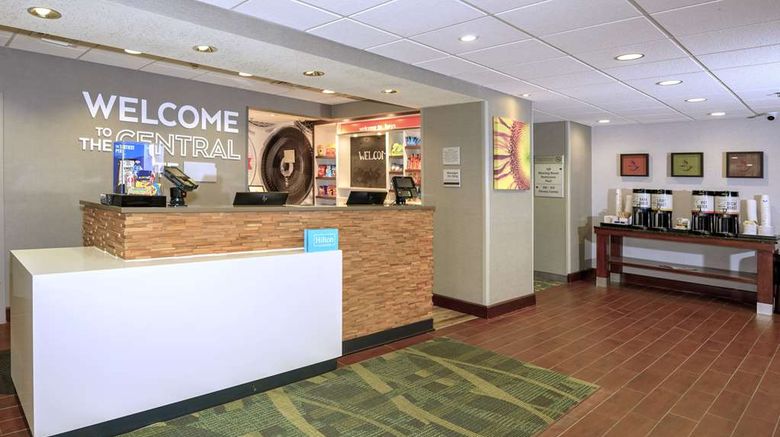 Hampton Inn Hays-North of I-70 Lobby. Images powered by <a href="https://iceportal.shijigroup.com" target="_blank" rel="noopener">Ice Portal</a>.