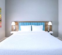Hampton Inn Hays-North of I-70 Room
