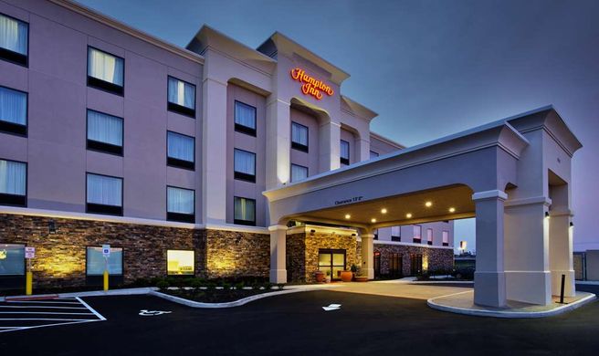 Hampton Inn & Suites Niagara Falls/Arpt Exterior