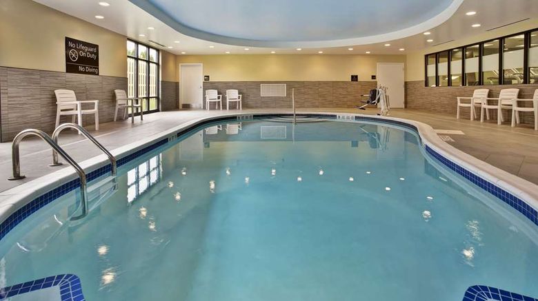 <b>Hampton Inn & Suites Niagara Falls/Arpt Pool</b>. Images powered by <a href="https://iceportal.shijigroup.com/" title="IcePortal" target="_blank">IcePortal</a>.