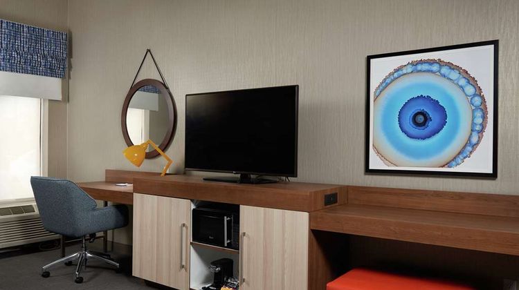 Hampton Inn Niagara Falls NY Room