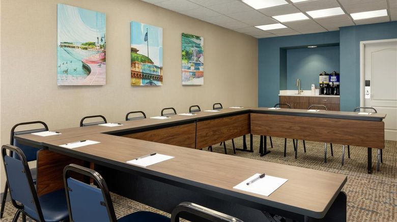<b>Hampton Inn Derby Meeting</b>. Images powered by <a href="https://iceportal.shijigroup.com/" title="IcePortal" target="_blank">IcePortal</a>.