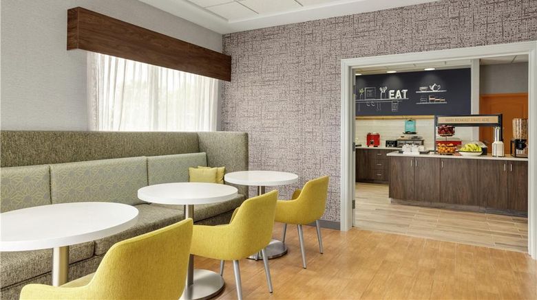 <b>Hampton Inn Derby Restaurant</b>. Images powered by <a href="https://iceportal.shijigroup.com/" title="IcePortal" target="_blank">IcePortal</a>.