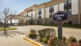 <b>Hampton Inn Wichita-East Exterior</b>. Images powered by <a href="https://iceportal.shijigroup.com/" title="IcePortal" target="_blank">IcePortal</a>.