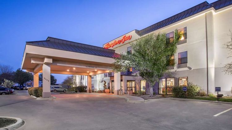 Hampton Inn Wichita-East Exterior
