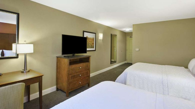 <b>Hampton Inn & Stes Wichita-Northeast Room</b>. Images powered by <a href="https://iceportal.shijigroup.com/" title="IcePortal" target="_blank">IcePortal</a>.