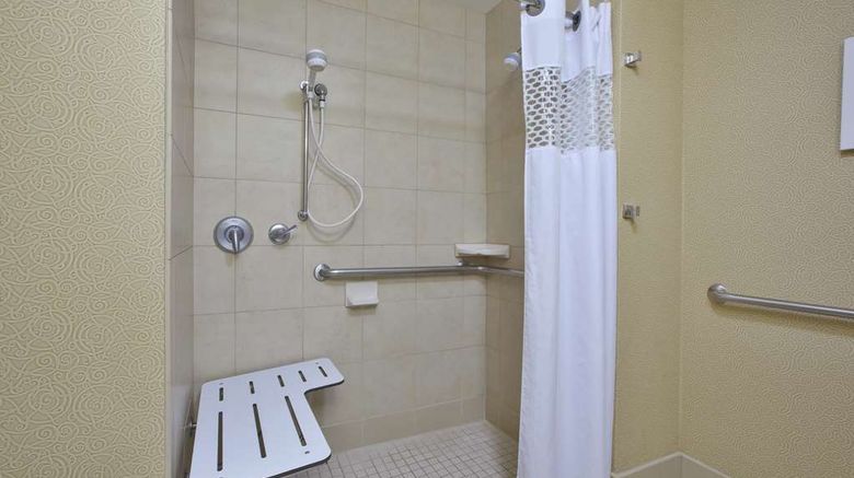 <b>Hampton Inn & Stes Wichita-Northeast Room</b>. Images powered by <a href="https://iceportal.shijigroup.com/" title="IcePortal" target="_blank">IcePortal</a>.
