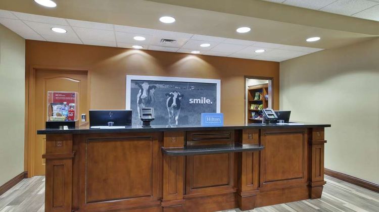 Hampton Inn & Stes Wichita-Northeast Lobby