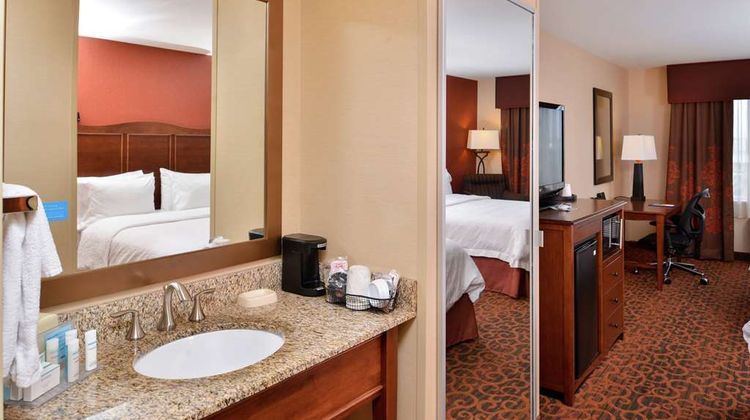 Hampton Inn Idaho Falls Airport Room
