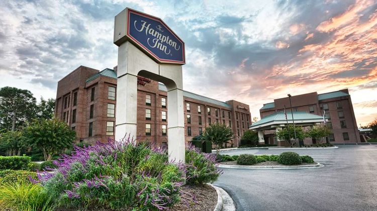 Hampton Inn Wilmington-Medical Park Exterior