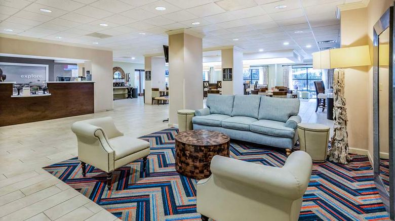 <b>Hampton Inn Wilmington-Medical Park Lobby</b>. Images powered by <a href="https://iceportal.shijigroup.com/" title="IcePortal" target="_blank">IcePortal</a>.