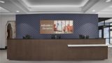 <b>Hampton Inn Indianapolis Downtown Circle Centre Lobby</b>. Images powered by <a href="https://iceportal.shijigroup.com/" title="IcePortal" target="_blank">IcePortal</a>.