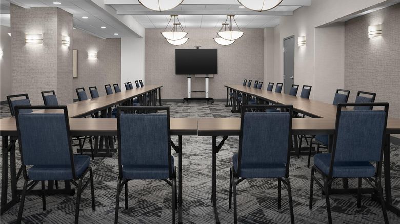 <b>Hampton Inn Indianapolis Downtown Circle Centre Meeting</b>. Images powered by <a href="https://iceportal.shijigroup.com/" title="IcePortal" target="_blank">IcePortal</a>.