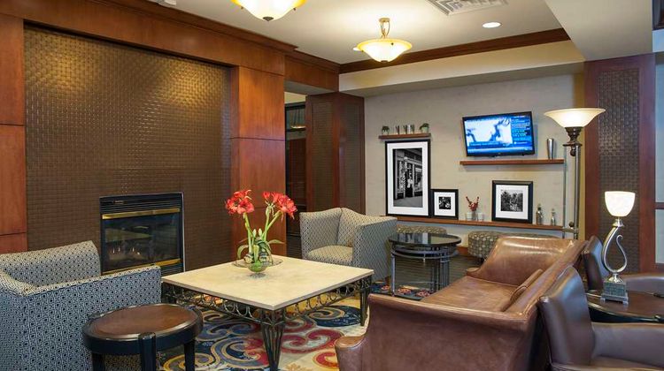 Hampton Inn & Suites Fishers Lobby