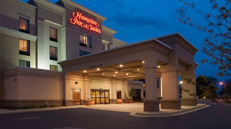 Hampton Inn & Suites Fishers Exterior