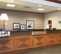 Hampton Inn & Suites Fishers Lobby
