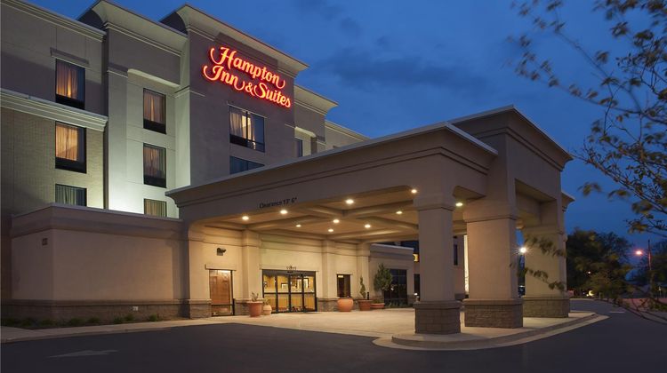 Hampton Inn & Suites Fishers Exterior