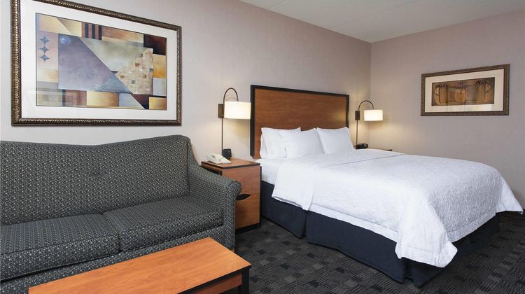 Hampton Inn & Suites Fishers Room