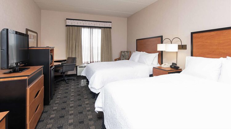 Hampton Inn & Suites Fishers Room