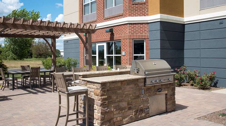 <b>Homewood Suites by Hilton Exterior</b>. Images powered by <a href="https://iceportal.shijigroup.com/" title="IcePortal" target="_blank">IcePortal</a>.