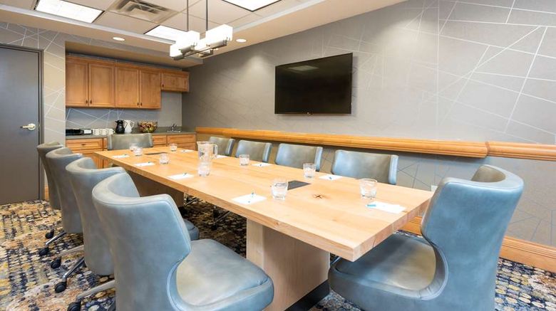 <b>Homewood Suites by Hilton Meeting</b>. Images powered by <a href="https://iceportal.shijigroup.com/" title="IcePortal" target="_blank">IcePortal</a>.