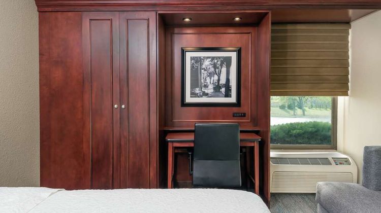 Hampton Inn Indianapolis South Room