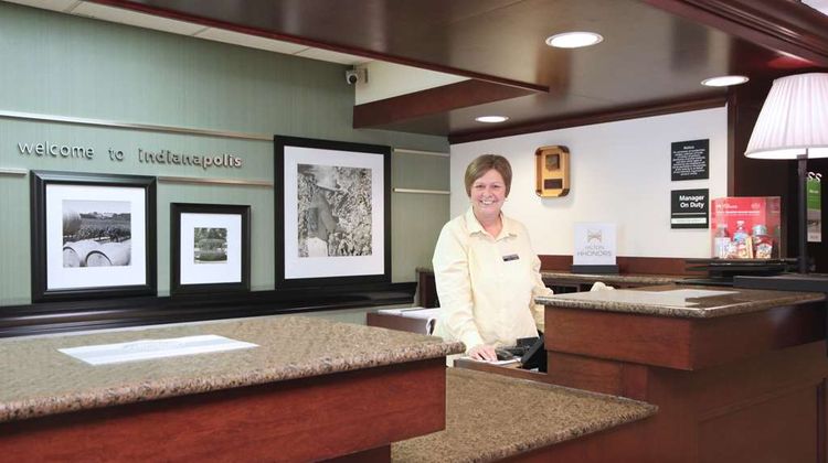 Hampton Inn Indianapolis South Lobby