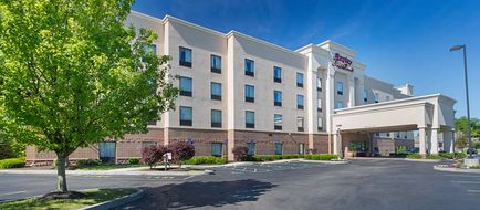Hampton Inn & Suites Exterior