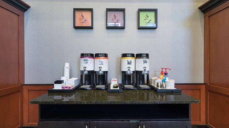 Hampton Inn & Suites Lobby