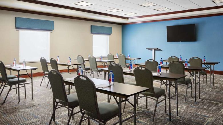 <b>Hampton Inn Indianapolis-NW/Park 100 Meeting</b>. Images powered by <a href="https://iceportal.shijigroup.com/" title="IcePortal" target="_blank">IcePortal</a>.