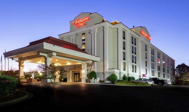 Hampton Inn Winston-Salem Hanes Mall Exterior