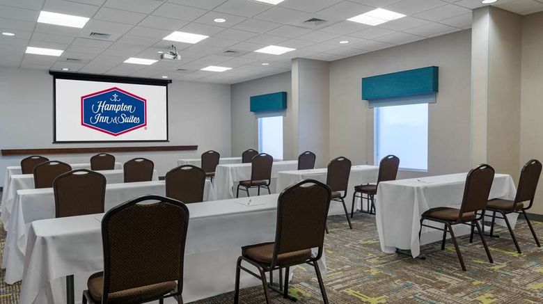 <b>Hampton Inn Winston-Salem University Meeting</b>. Images powered by <a href="https://iceportal.shijigroup.com/" title="IcePortal" target="_blank">IcePortal</a>.