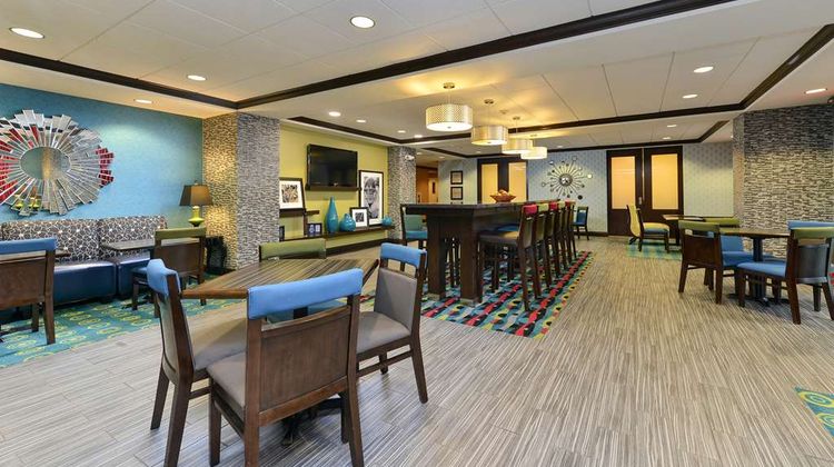 Hampton Inn Iowa City/University Area Lobby