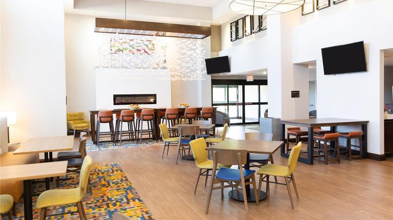 <b>Hampton Suites Williamsport Faxon Restaurant</b>. Images powered by <a href="https://iceportal.shijigroup.com/" title="IcePortal" target="_blank">IcePortal</a>.
