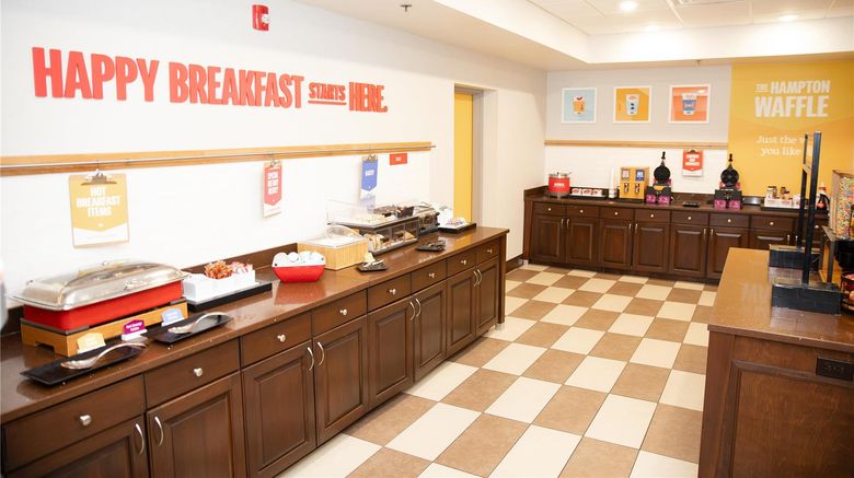 <b>Hampton Suites Williamsport Faxon Restaurant</b>. Images powered by <a href="https://iceportal.shijigroup.com/" title="IcePortal" target="_blank">IcePortal</a>.