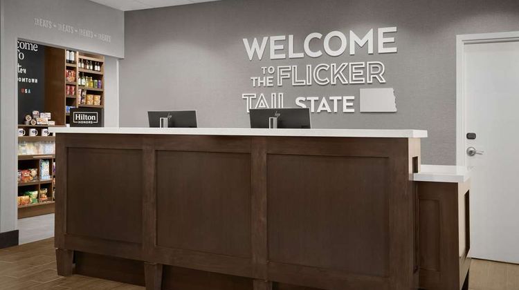 Hampton Inn & Suites Williston Lobby