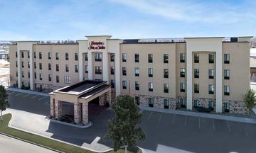 Hampton Inn & Suites Williston