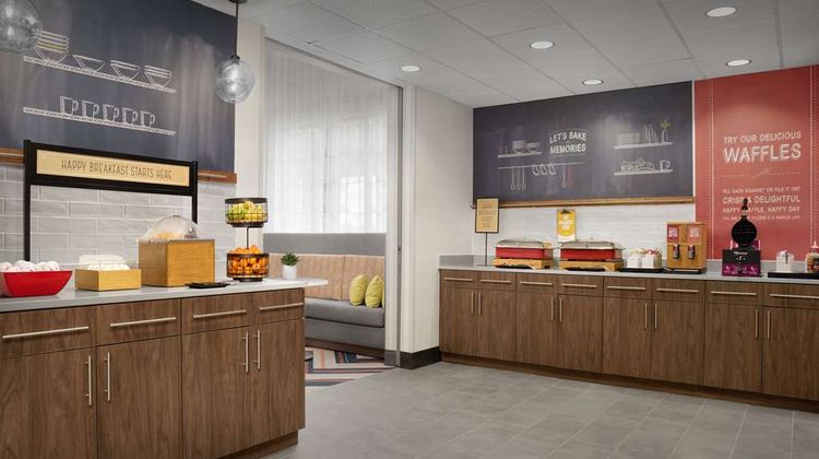 Hampton Inn & Suites Williston Restaurant