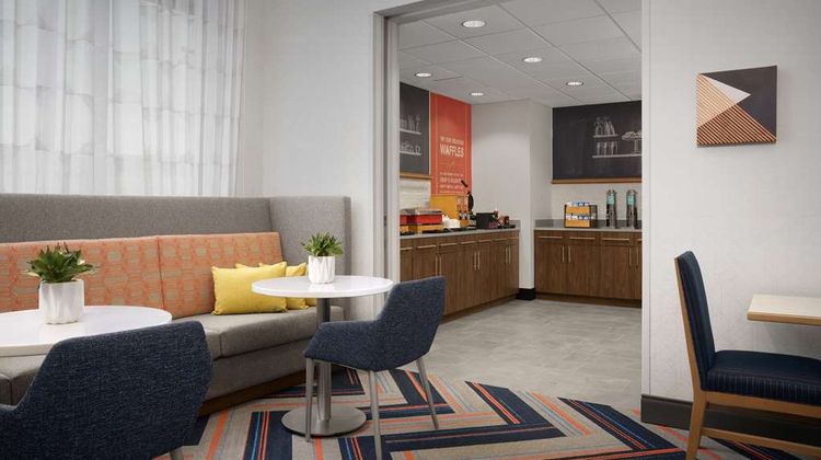 Hampton Inn & Suites Williston Restaurant
