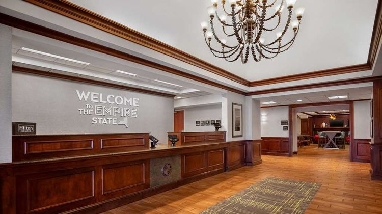 Hampton Inn Long Island - Brookhaven Lobby