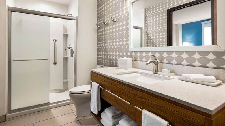 <b>Home2 Suites New York Island City Room</b>. Images powered by <a href="https://iceportal.shijigroup.com/" title="IcePortal" target="_blank">IcePortal</a>.
