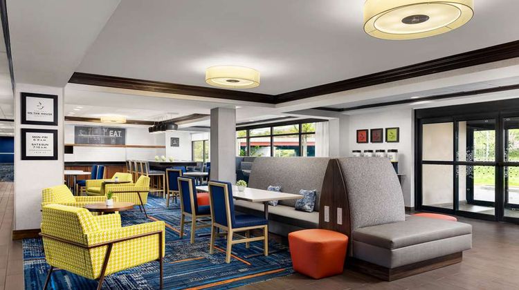 Hampton Inn Long Island/Islandia Lobby